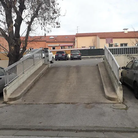 Avec Climatisation Et Parking *