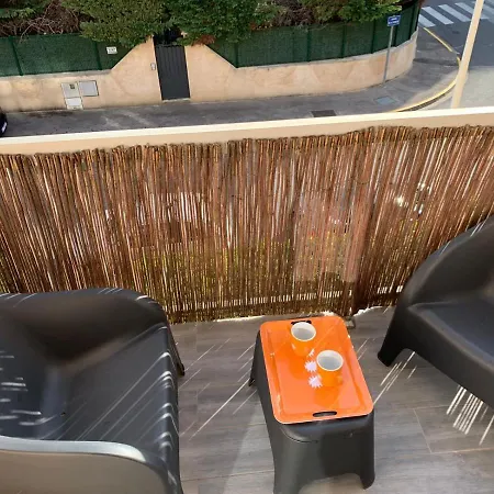 Avec Climatisation Et Parking